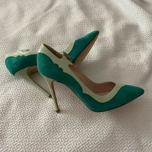 NWOT Christian Siriano Green Leather Heels